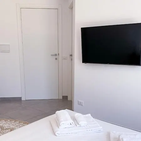 فندق مبيت وإفطار Dimora Calauriia - Adults Only *