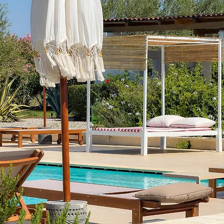 فندق مبيت وإفطار Dimora Calauriia - Adults Only *