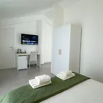 Dimora Calauriia - Adults Only Couette-café Noto