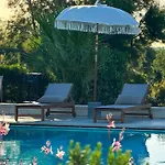 Dimora Calauriia - Adults Only Couette-café 4*